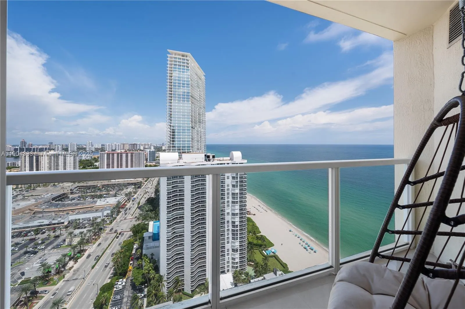 16699 Collins Ave, #3305