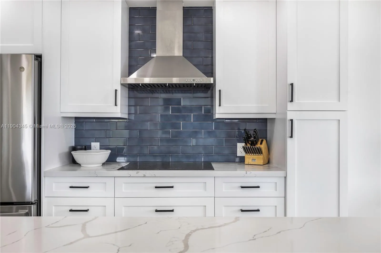 1600 S Bayshore Ln, #4B