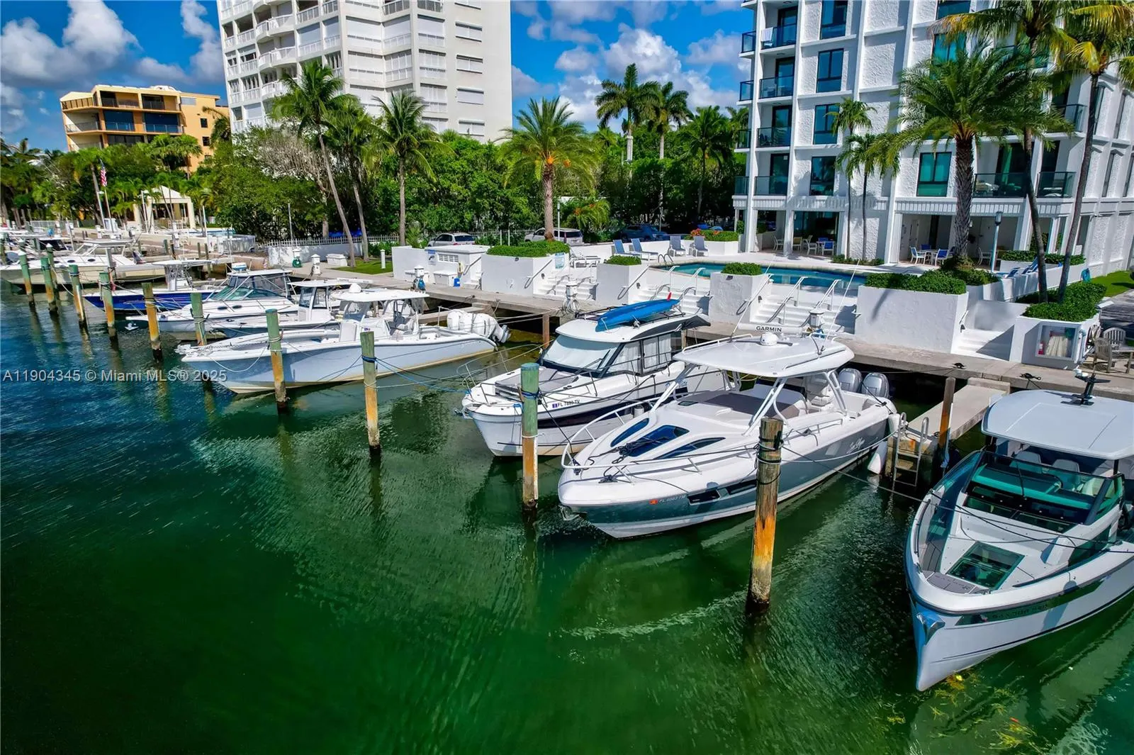 1600 S Bayshore Ln, #4B