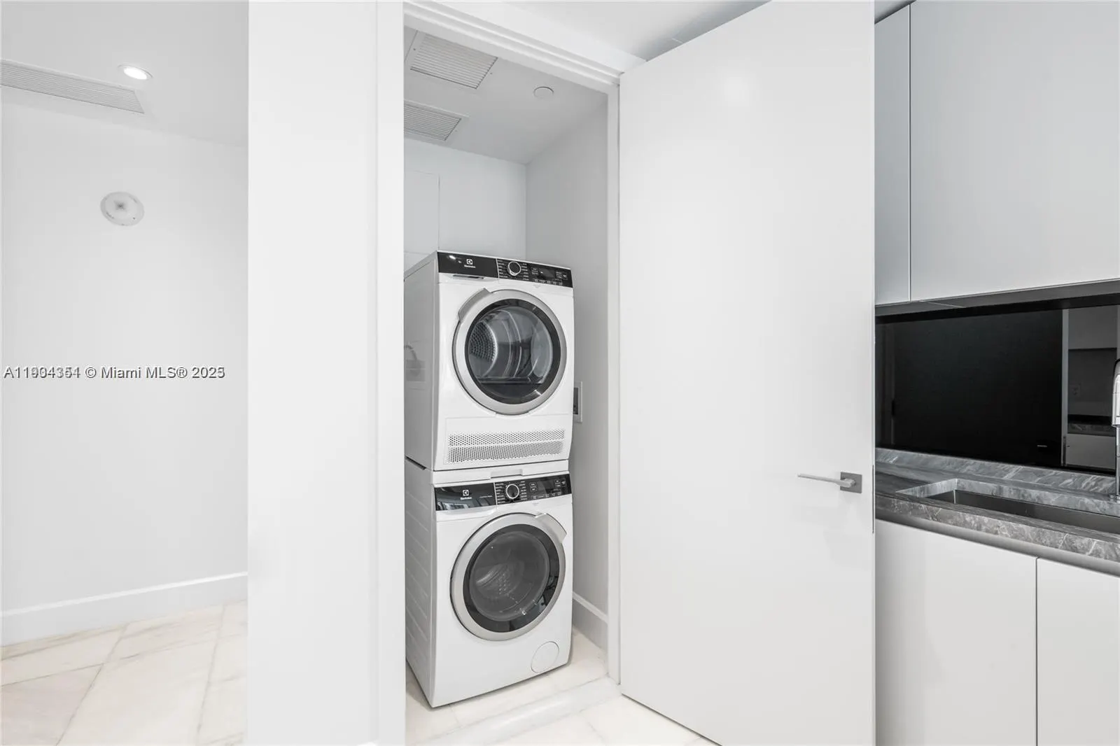 700 NE 26th Terrace, #804