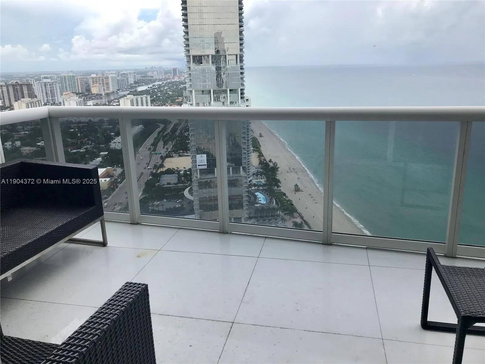 18201 Collins Ave, #5104