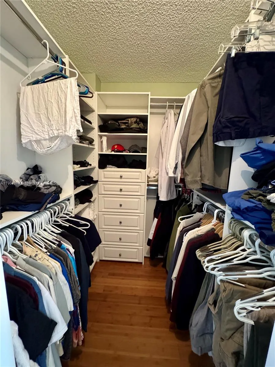 18151 NE 31st Ct, #1103