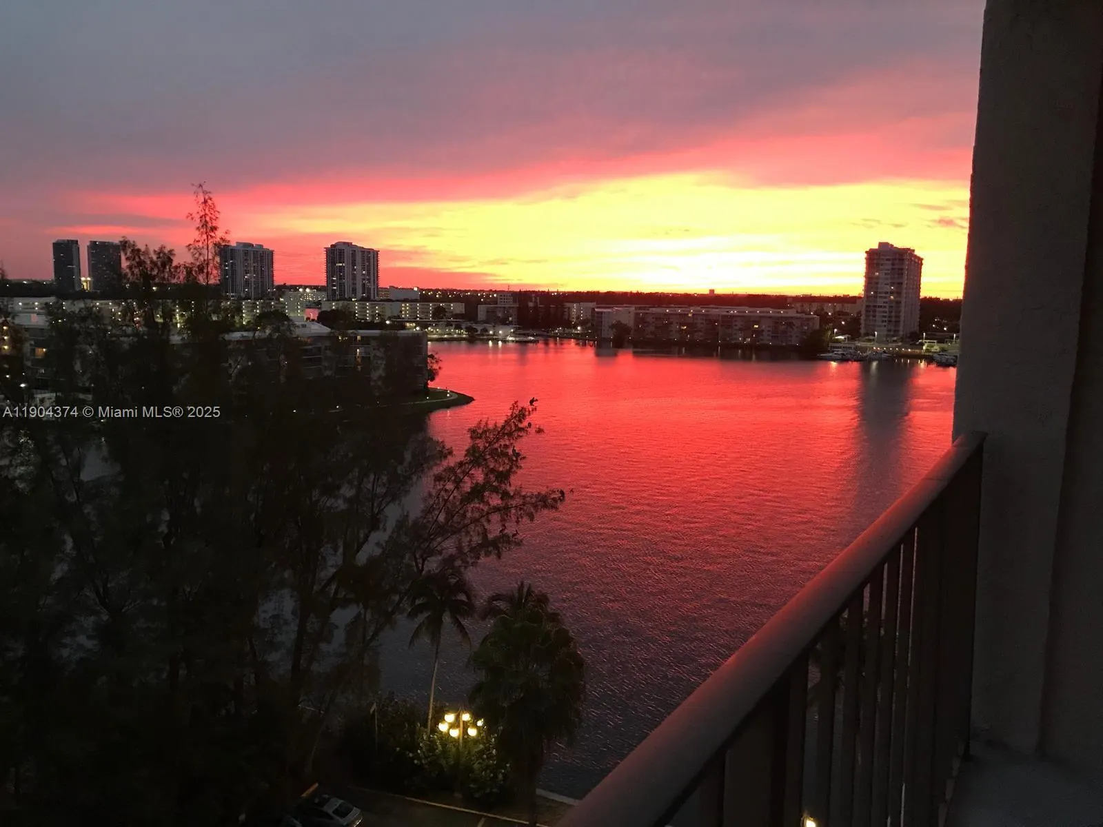 18151 NE 31st Ct, #1103