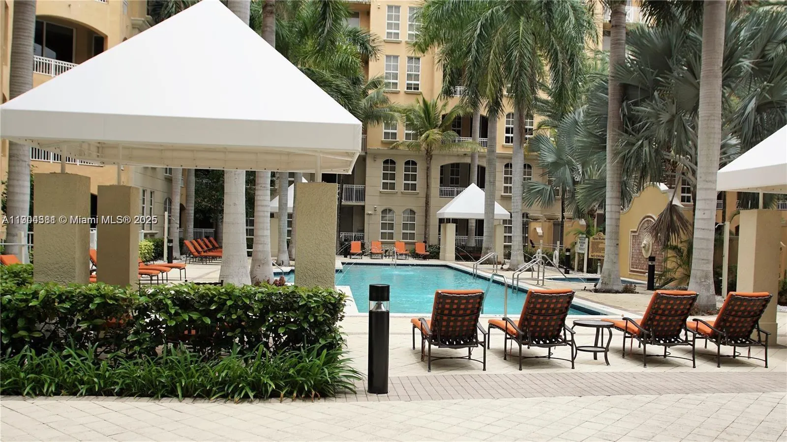 3001 NE 185th St, #222