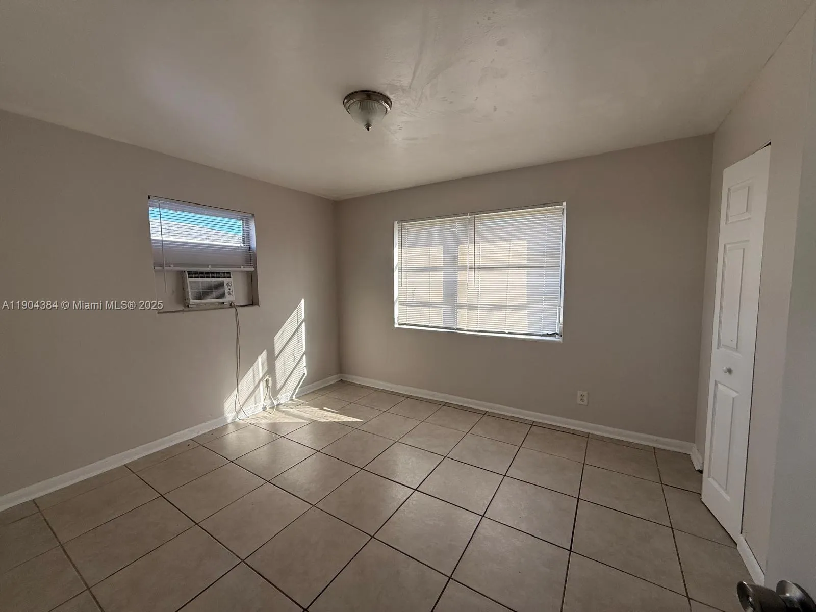 520 W Blue Heron Blvd, #1