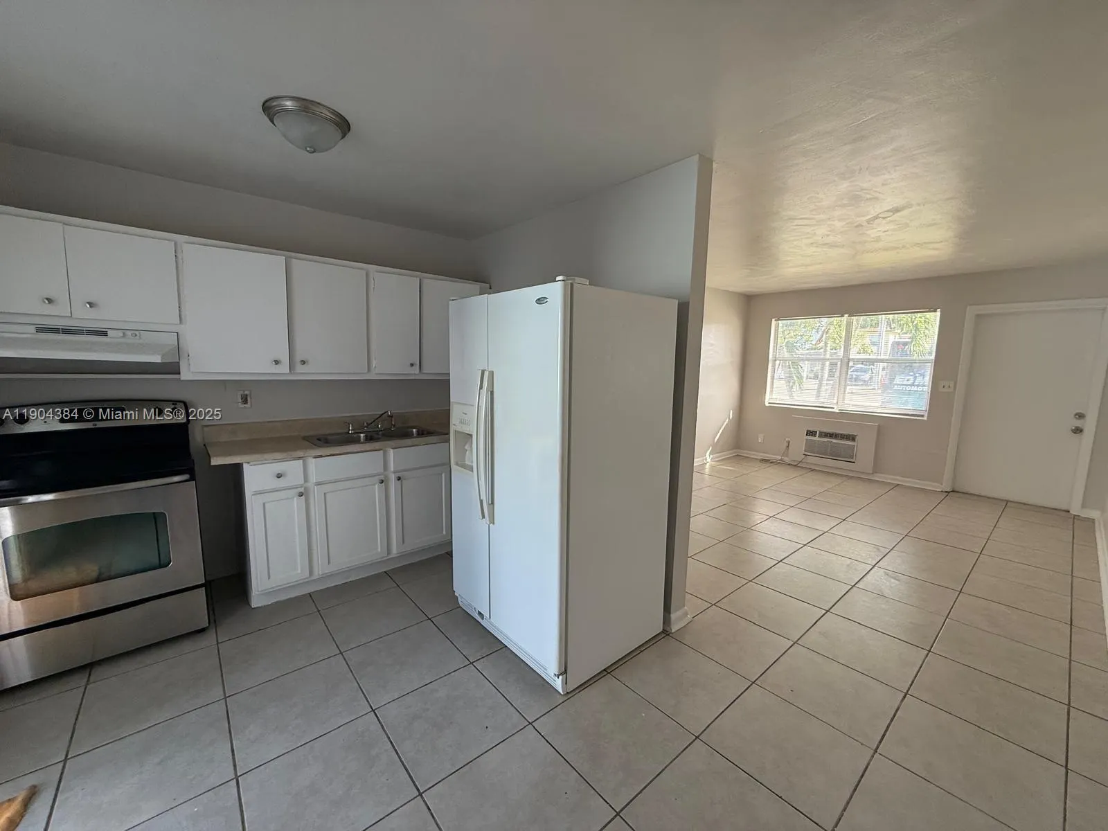 520 W Blue Heron Blvd, #1