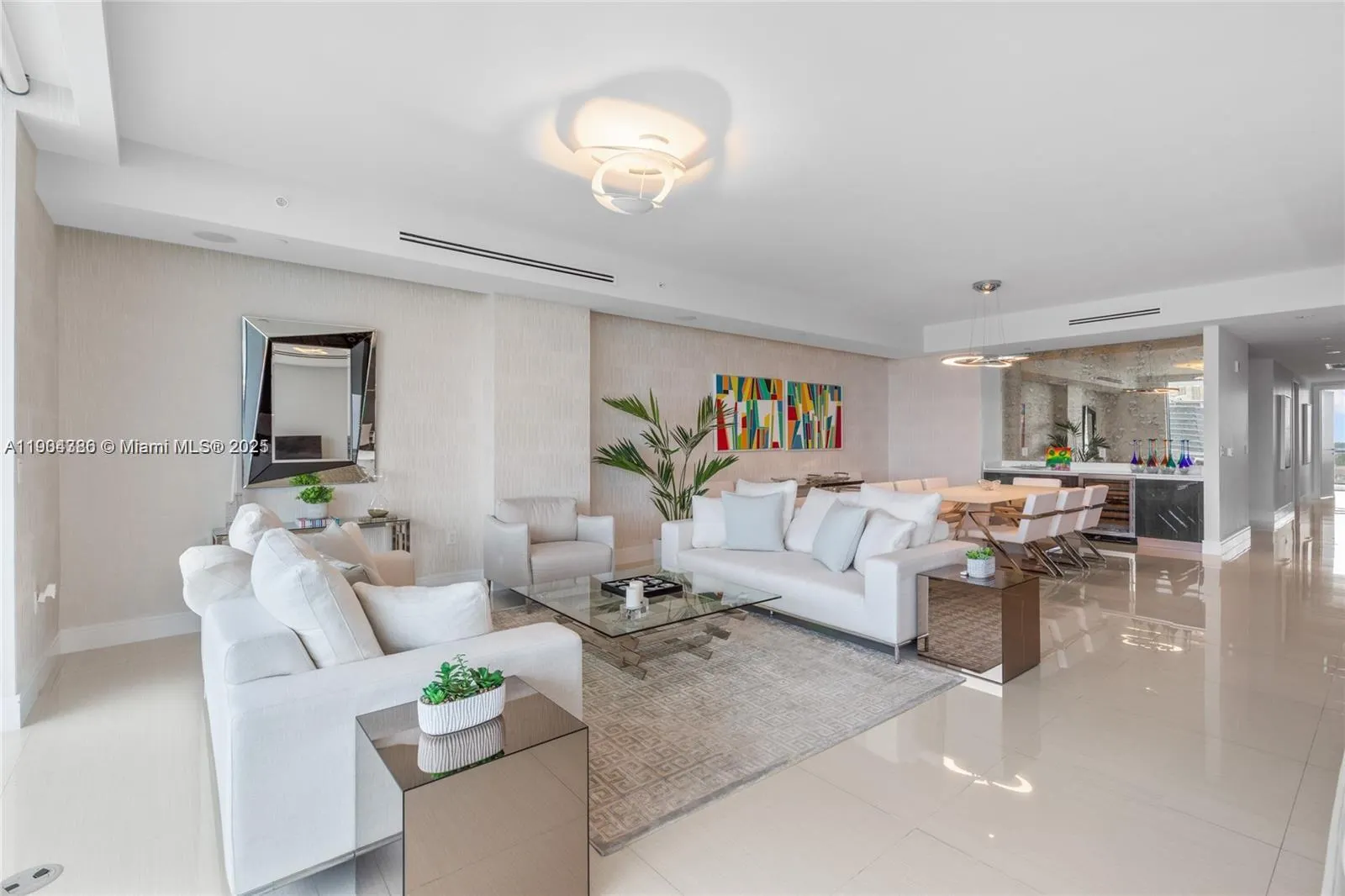 3300 NE 188th St, #818