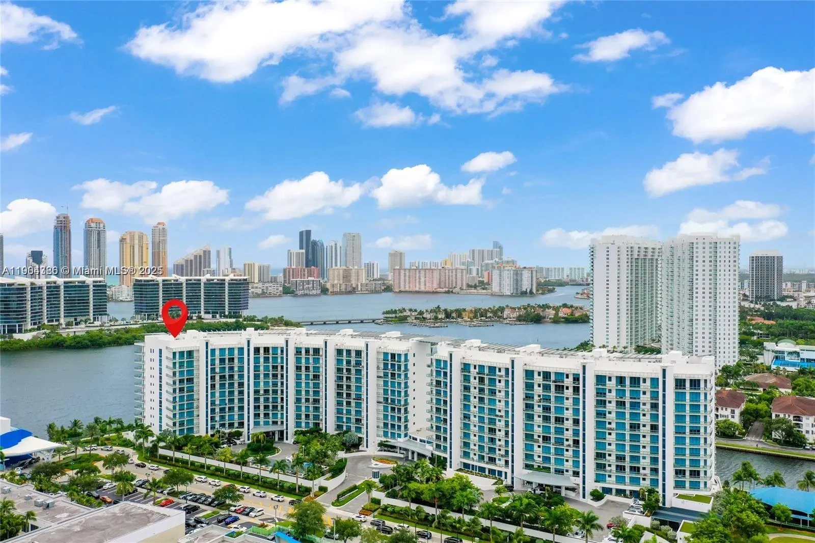 3300 NE 188th St, #818