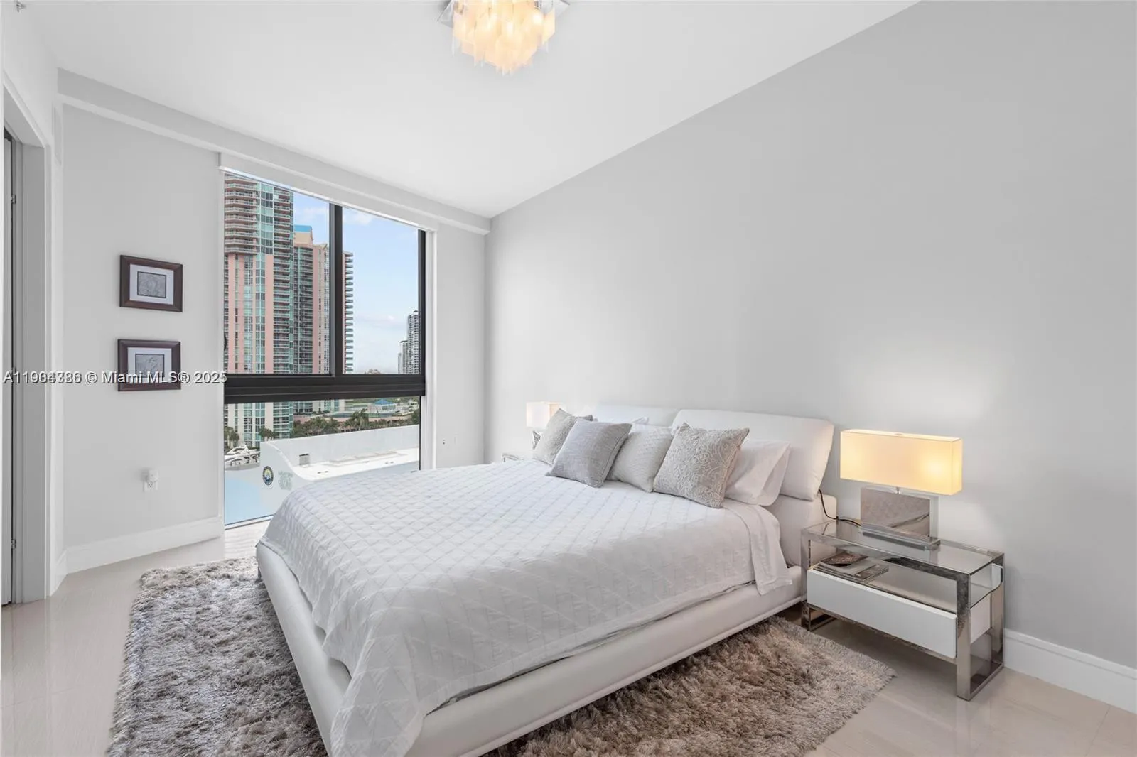 3300 NE 188th St, #818