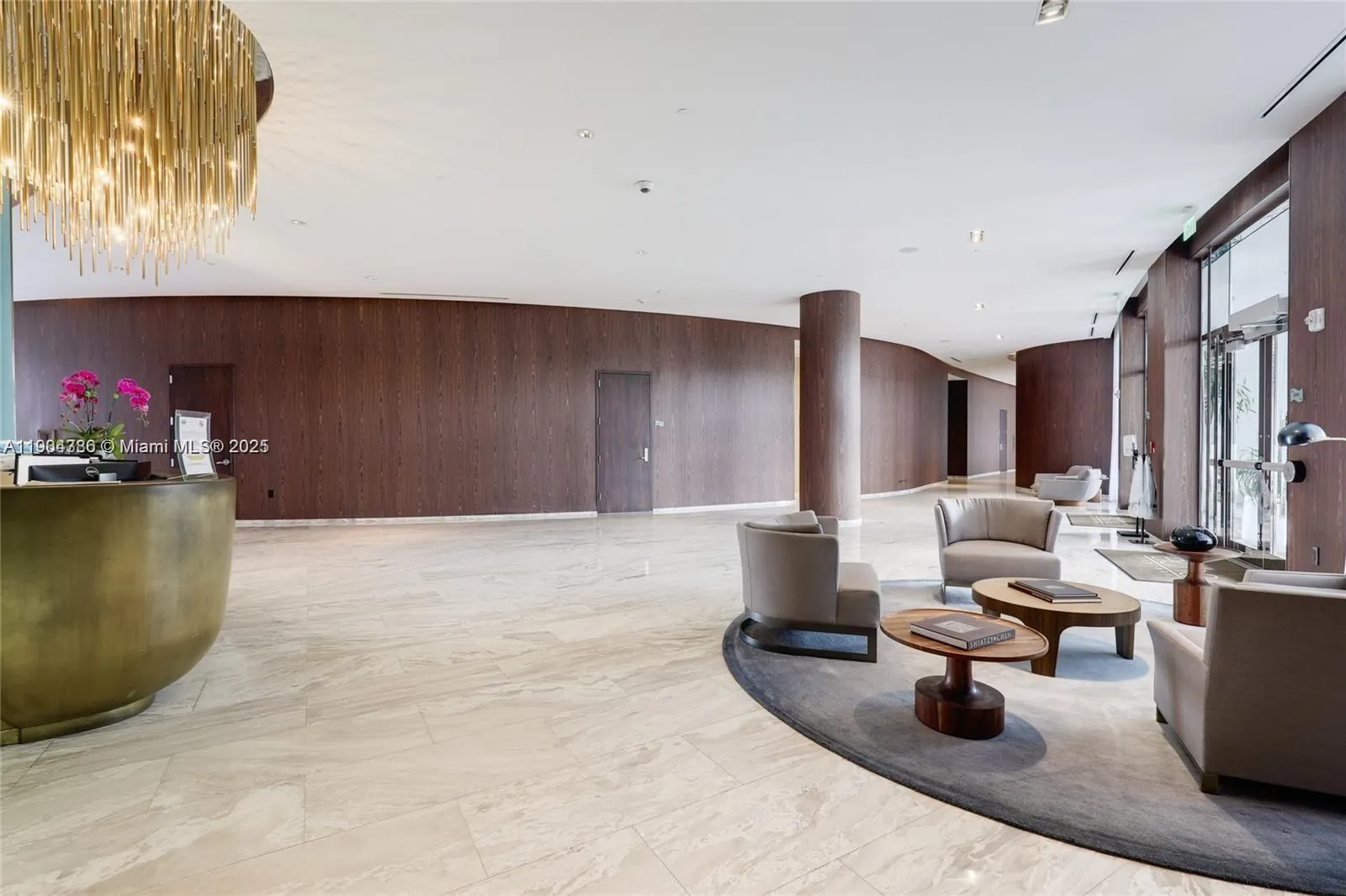 3300 NE 188th St, #818