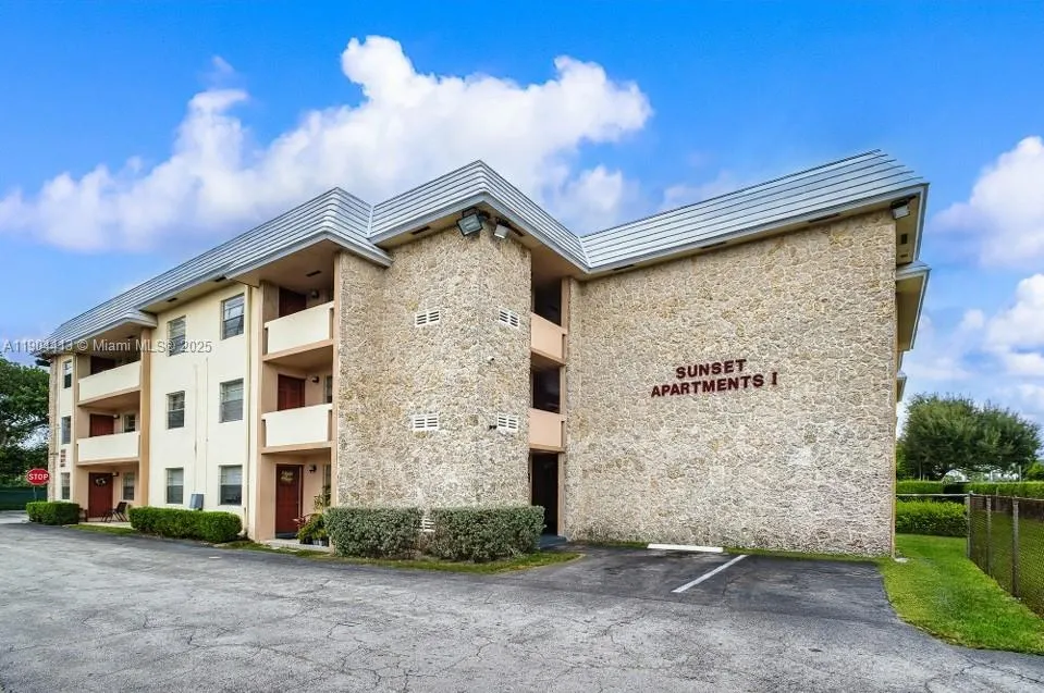 8951 SW 72nd St, #337