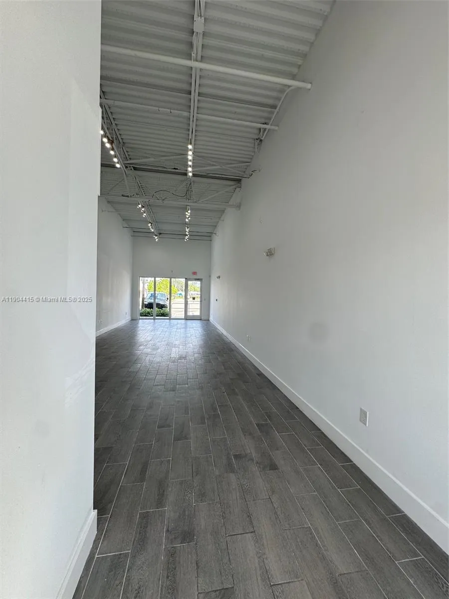 9620 Stirling Rd, #103