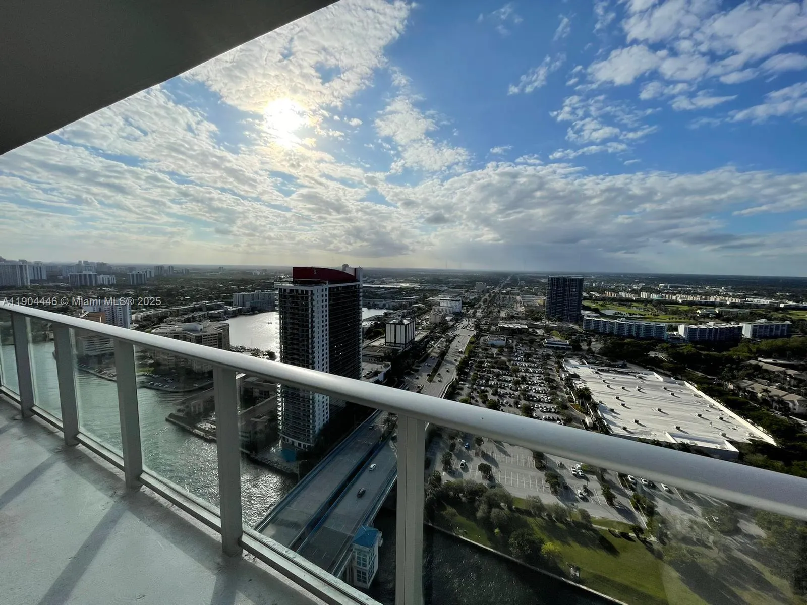 4010 S Ocean Dr, #R3306