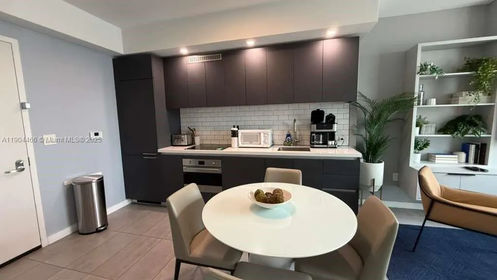 227 NE 2nd St, #3104