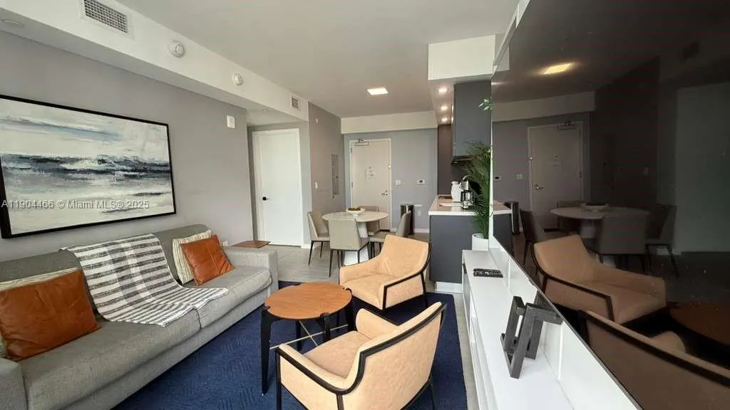 227 NE 2nd St, #3104