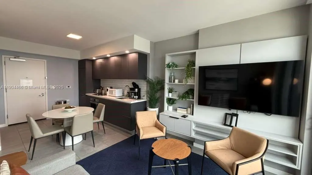 227 NE 2nd St, #3104