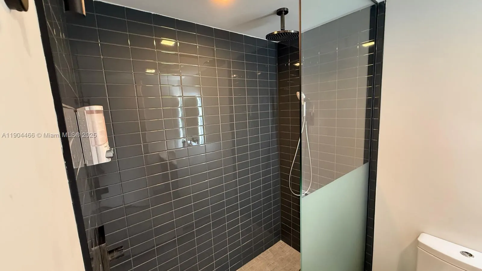 227 NE 2nd St, #3104