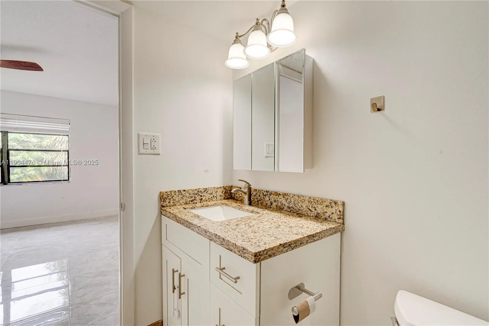 136 S Cypress Rd, #323