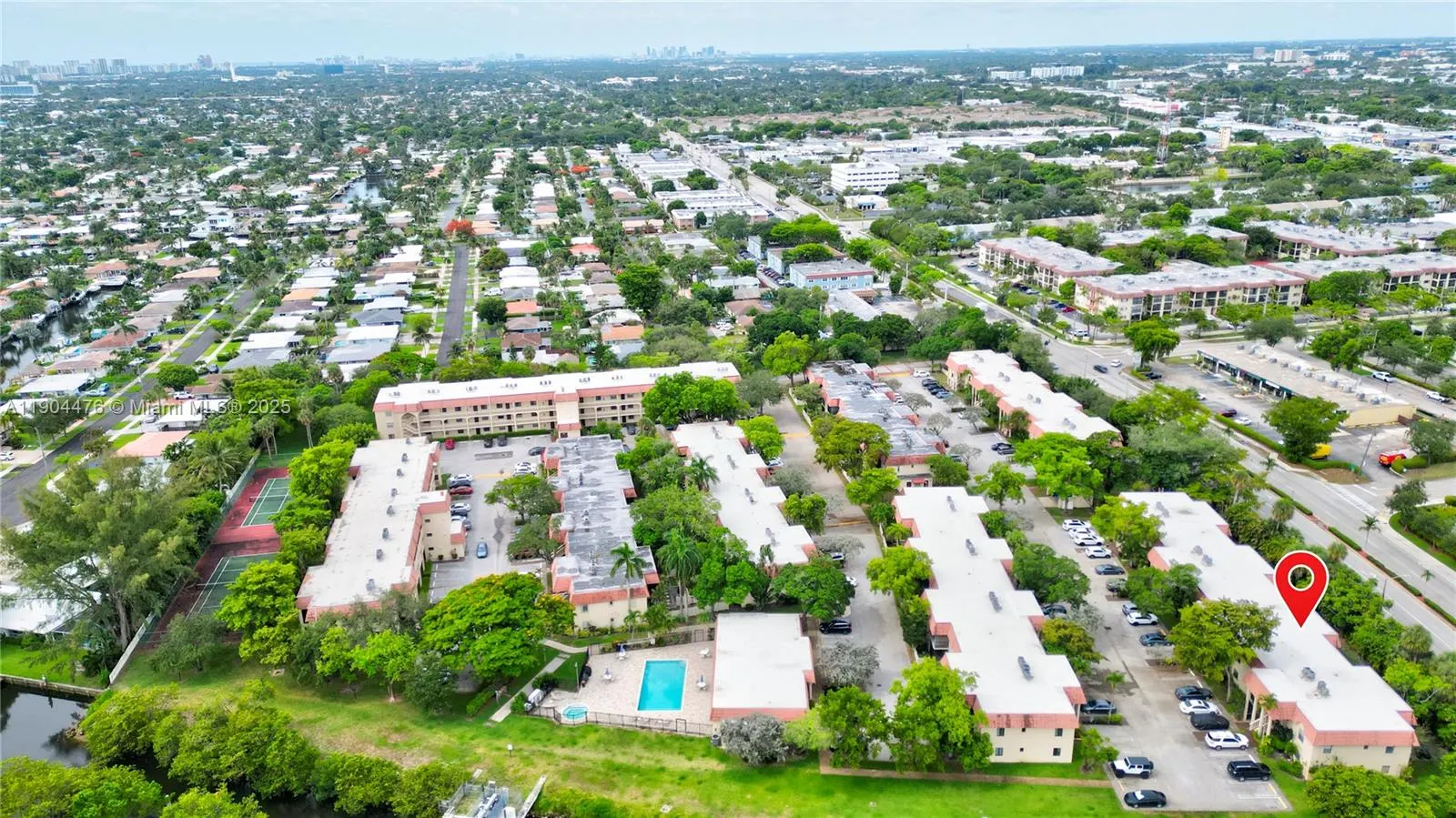 136 S Cypress Rd, #323