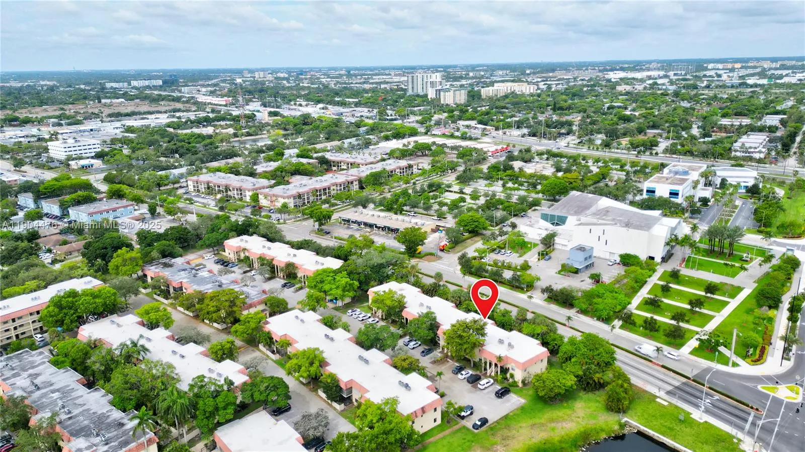 136 S Cypress Rd, #323