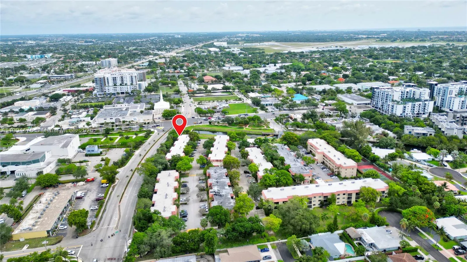 136 S Cypress Rd, #323