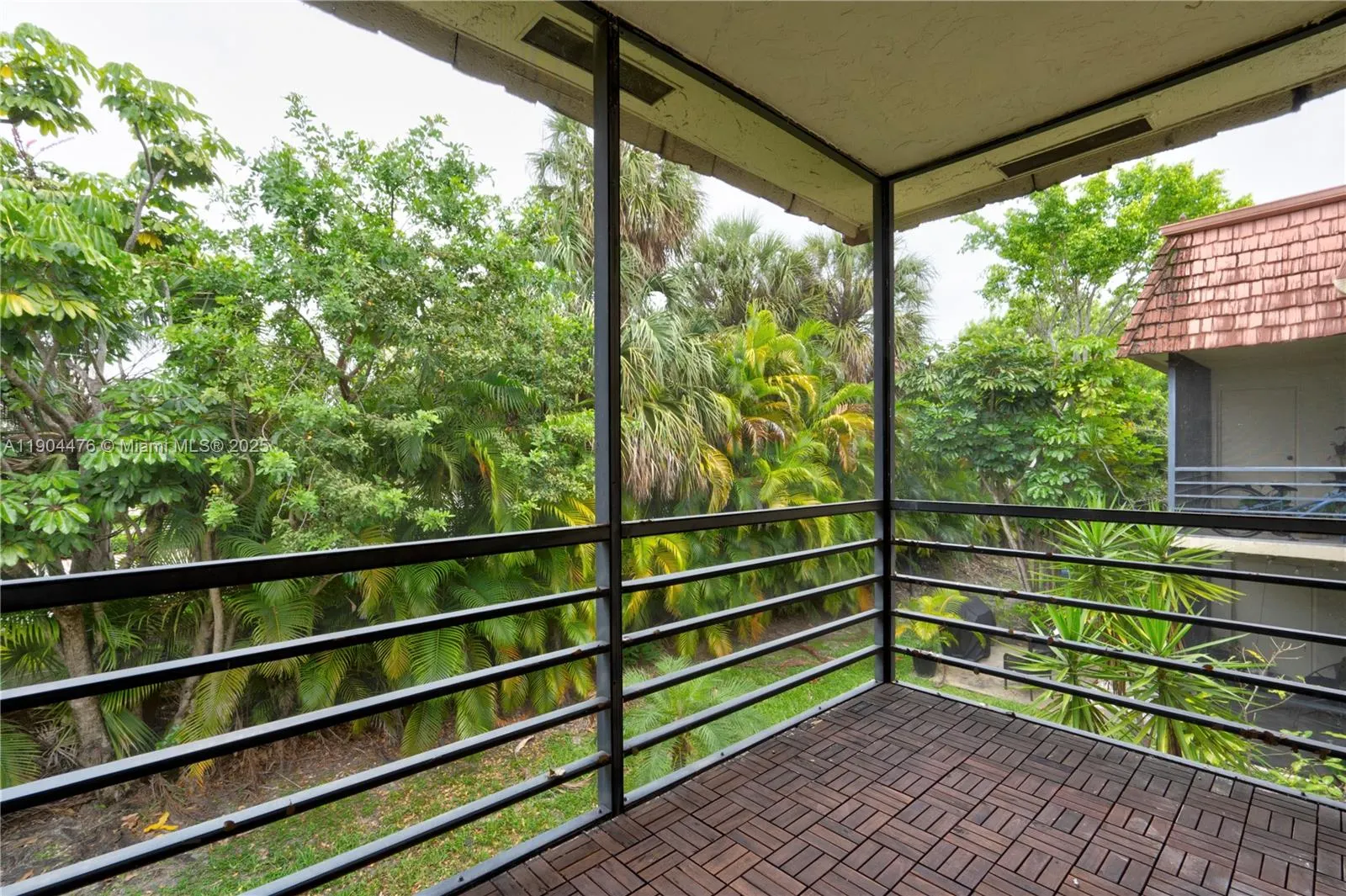 136 S Cypress Rd, #323