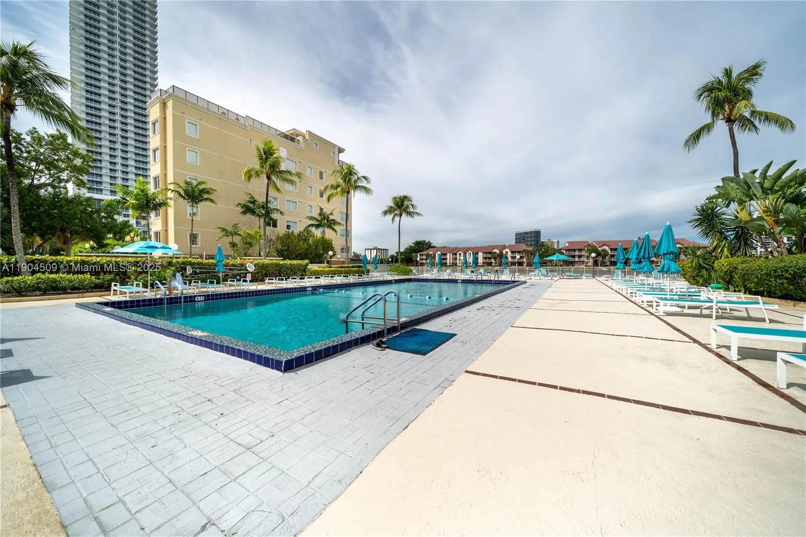 3800 S Ocean Dr, #508