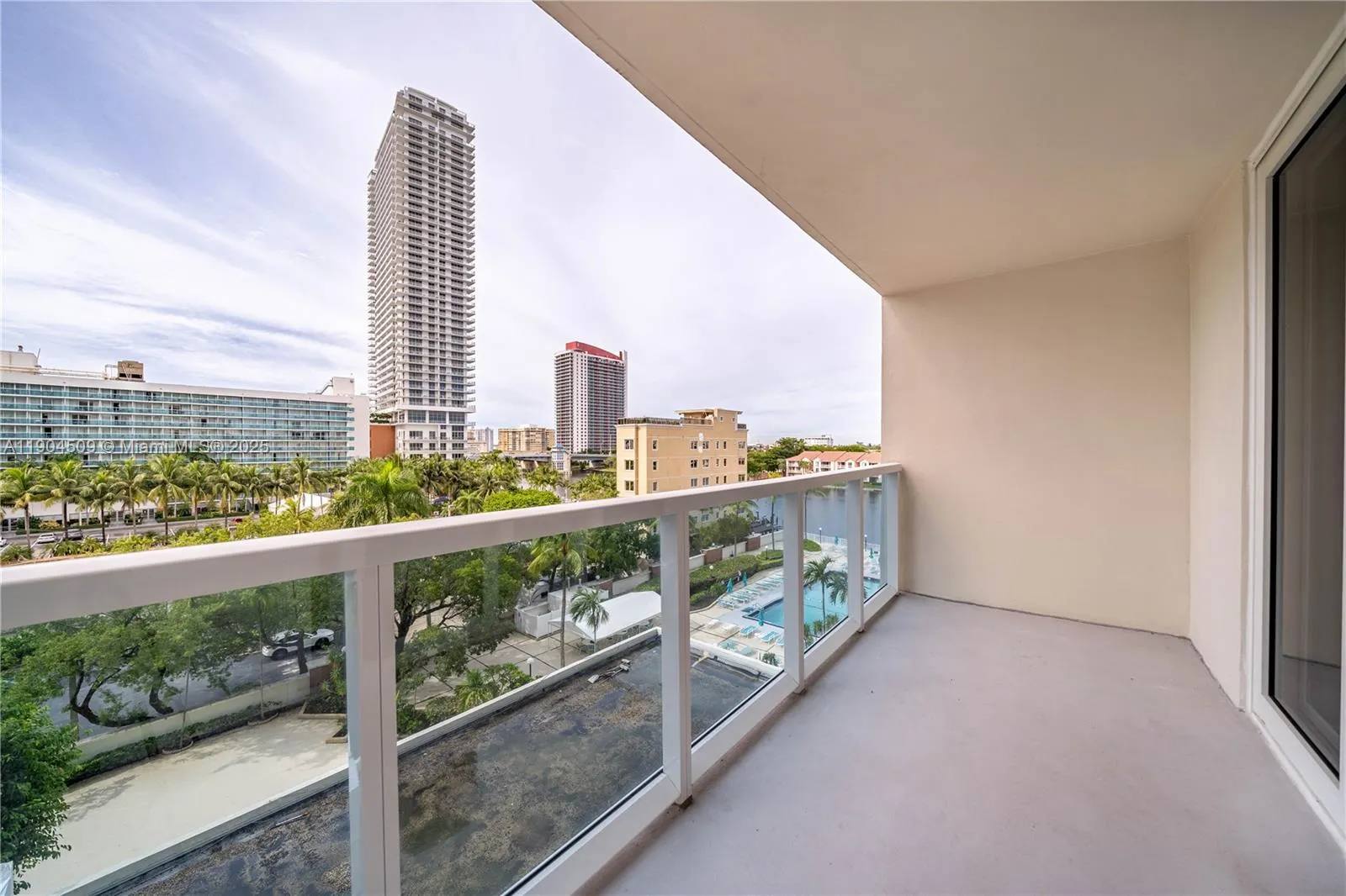 3800 S Ocean Dr, #508