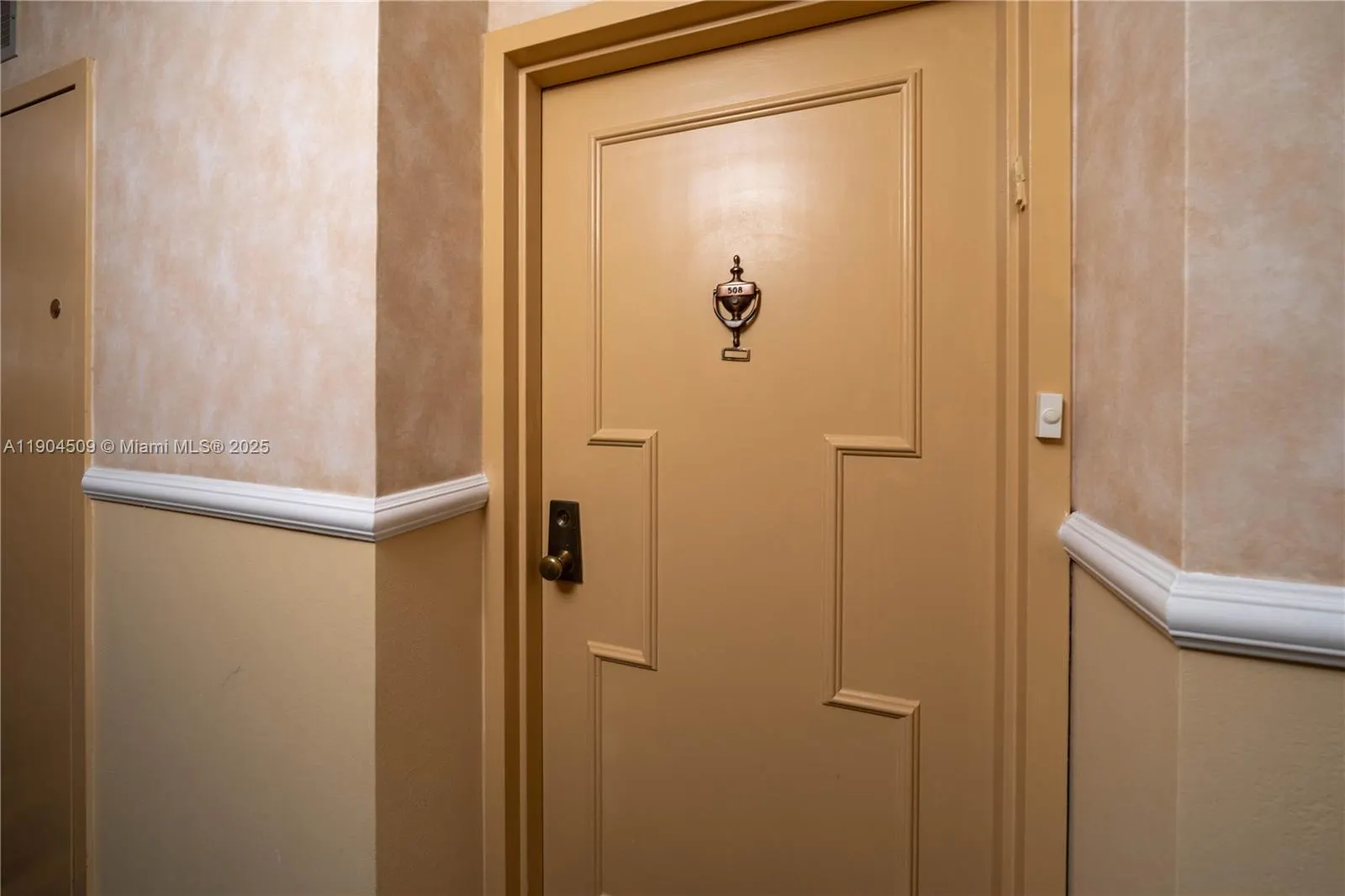 3800 S Ocean Dr, #508