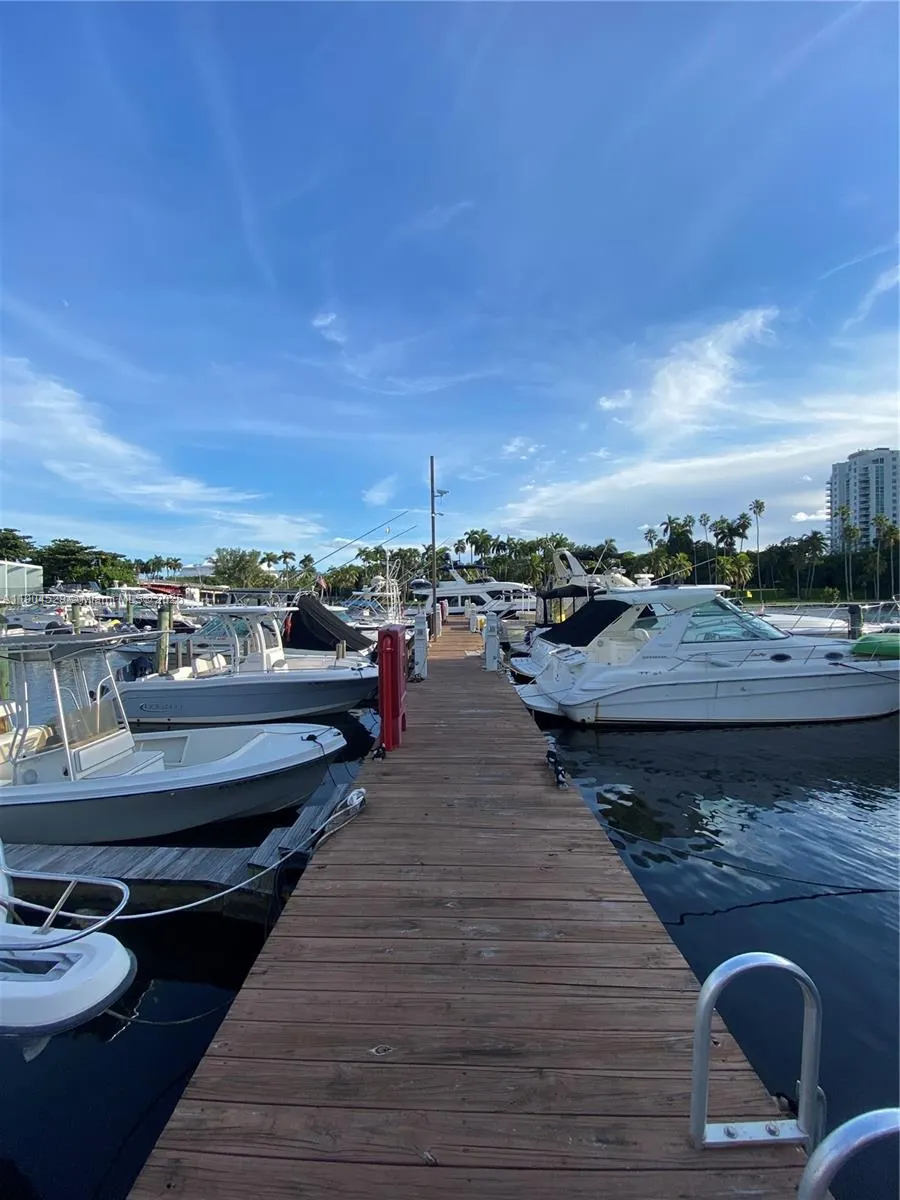 1700 NW North River Dr. #51