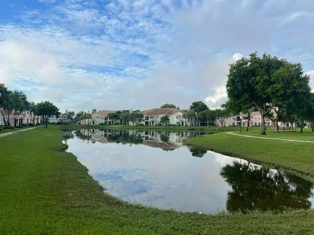 1807 Belmont Ln, #1807