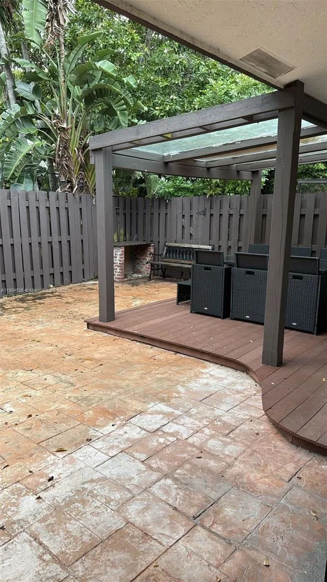 546 NE 199th Ln, #4W