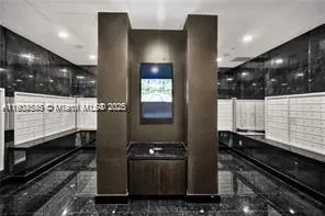 950 Brickell Bay Dr, #1805