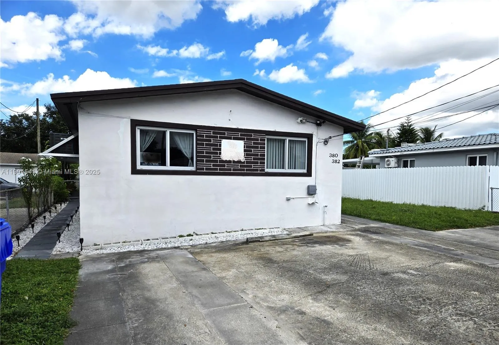 380 Tamiami Canal Rd, #380