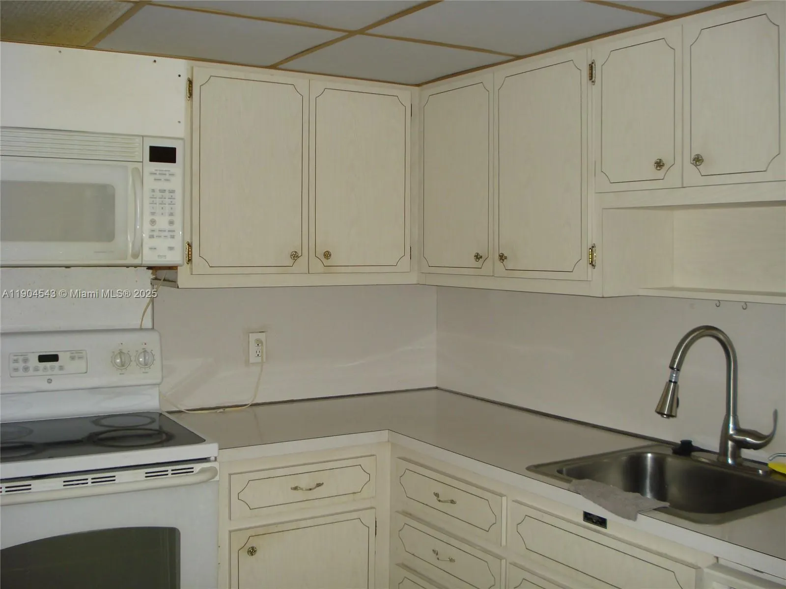 1965 S Ocean Dr, #10P