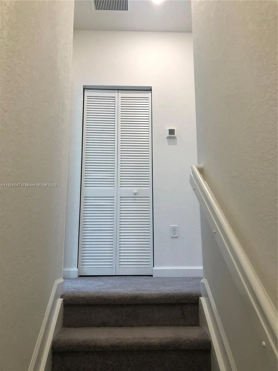 2610 SE 13th St, #2610