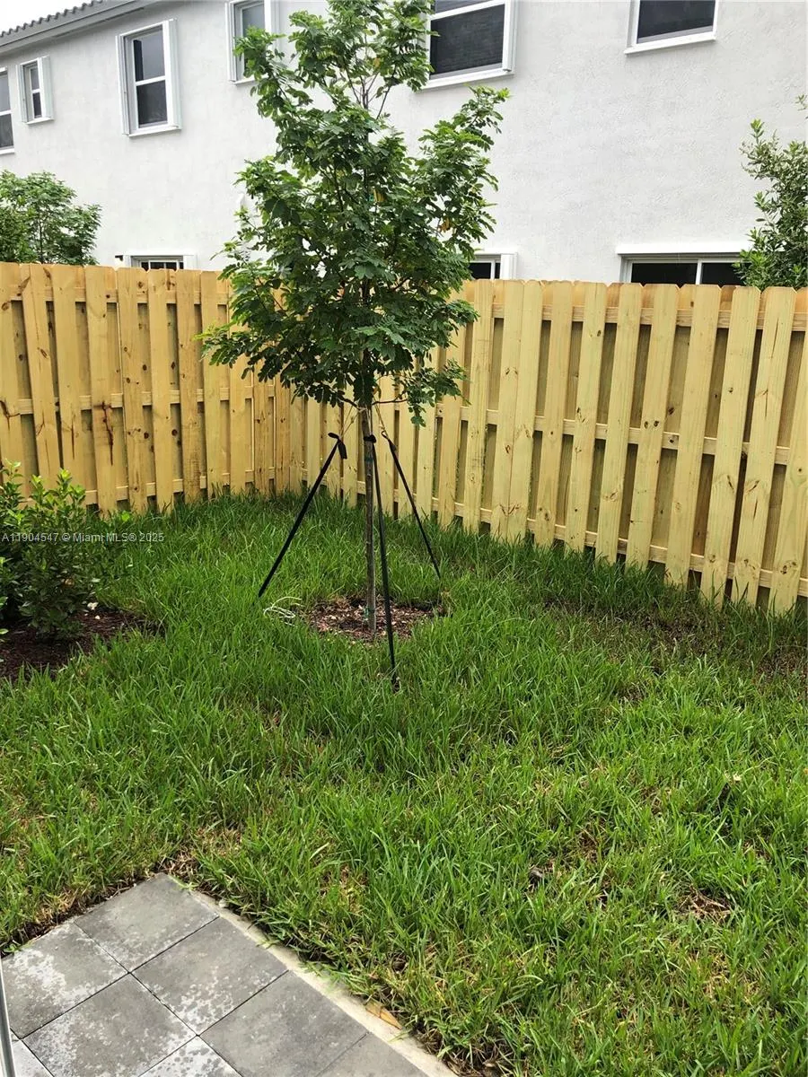 2610 SE 13th St, #2610