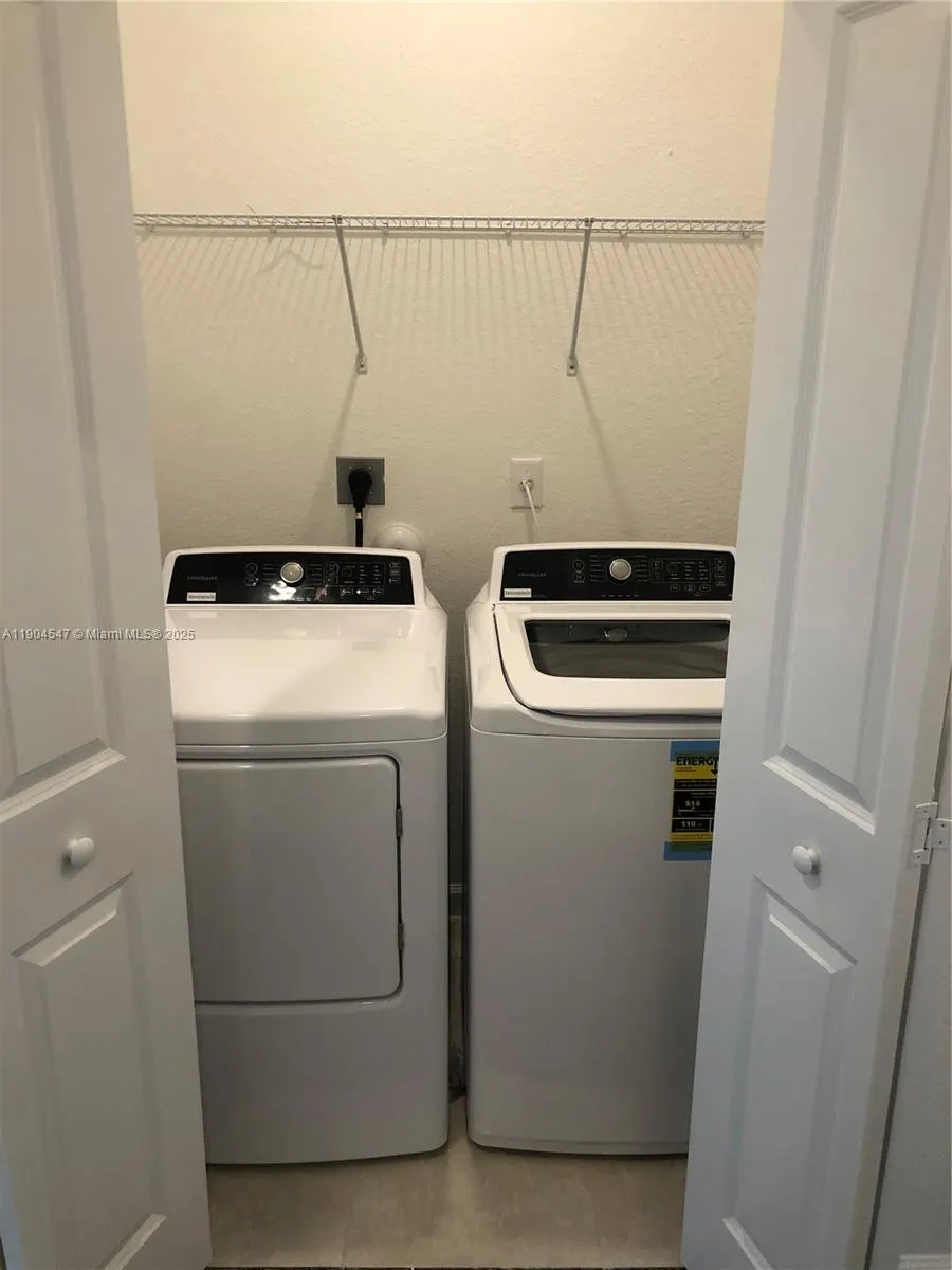 2610 SE 13th St, #2610