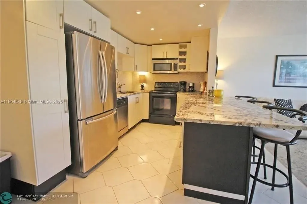 4008 Berkshire A, #4008