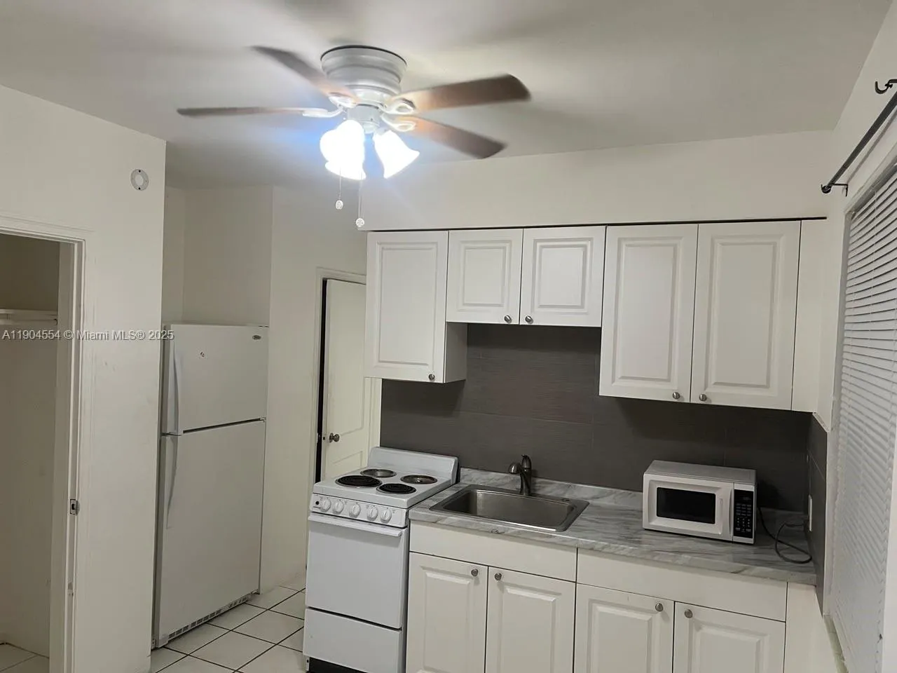 1931 Jefferson St, #E