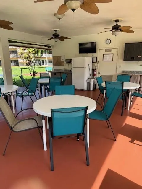 5300 Washington St, #P136