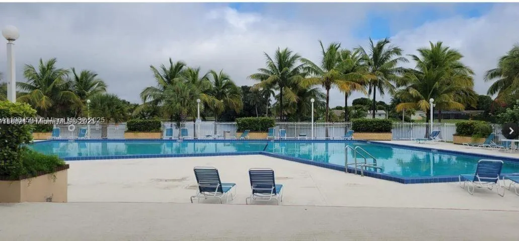 14525 N Kendall Dr, #307J