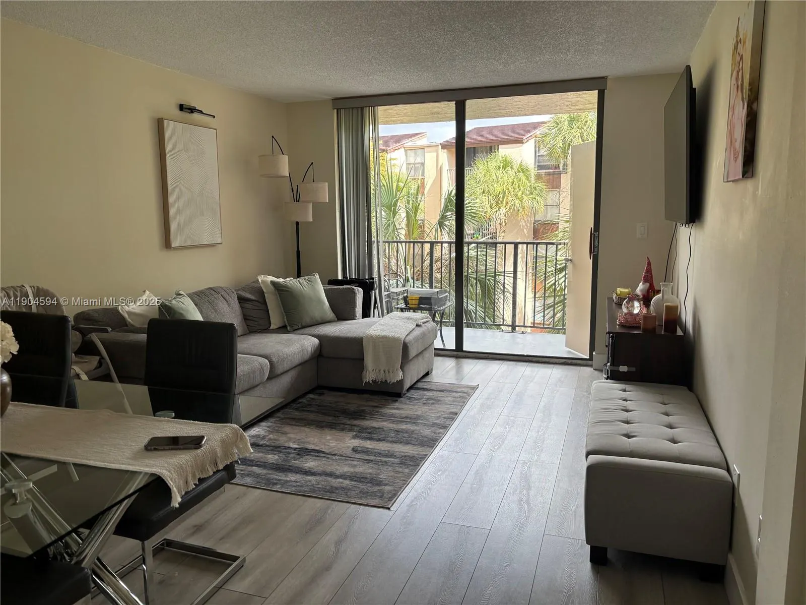 14525 N Kendall Dr, #307J