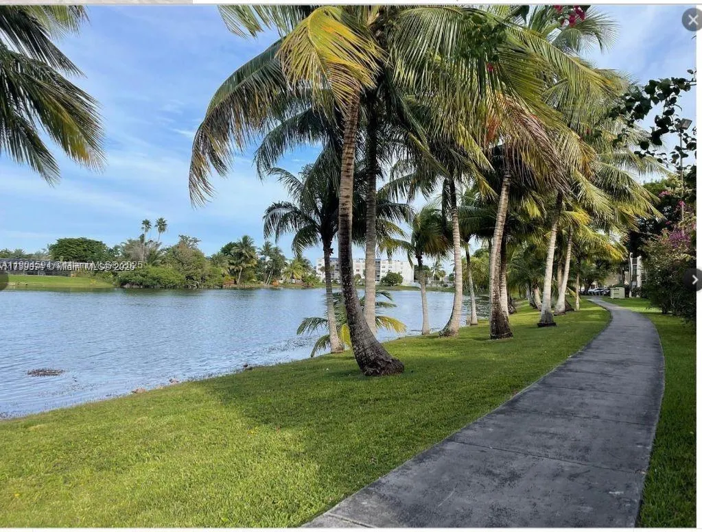 14525 N Kendall Dr, #307J