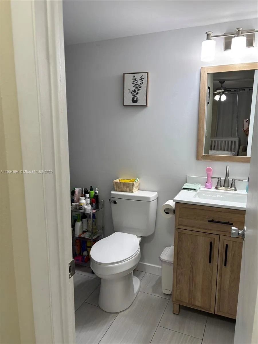 14525 N Kendall Dr, #307J