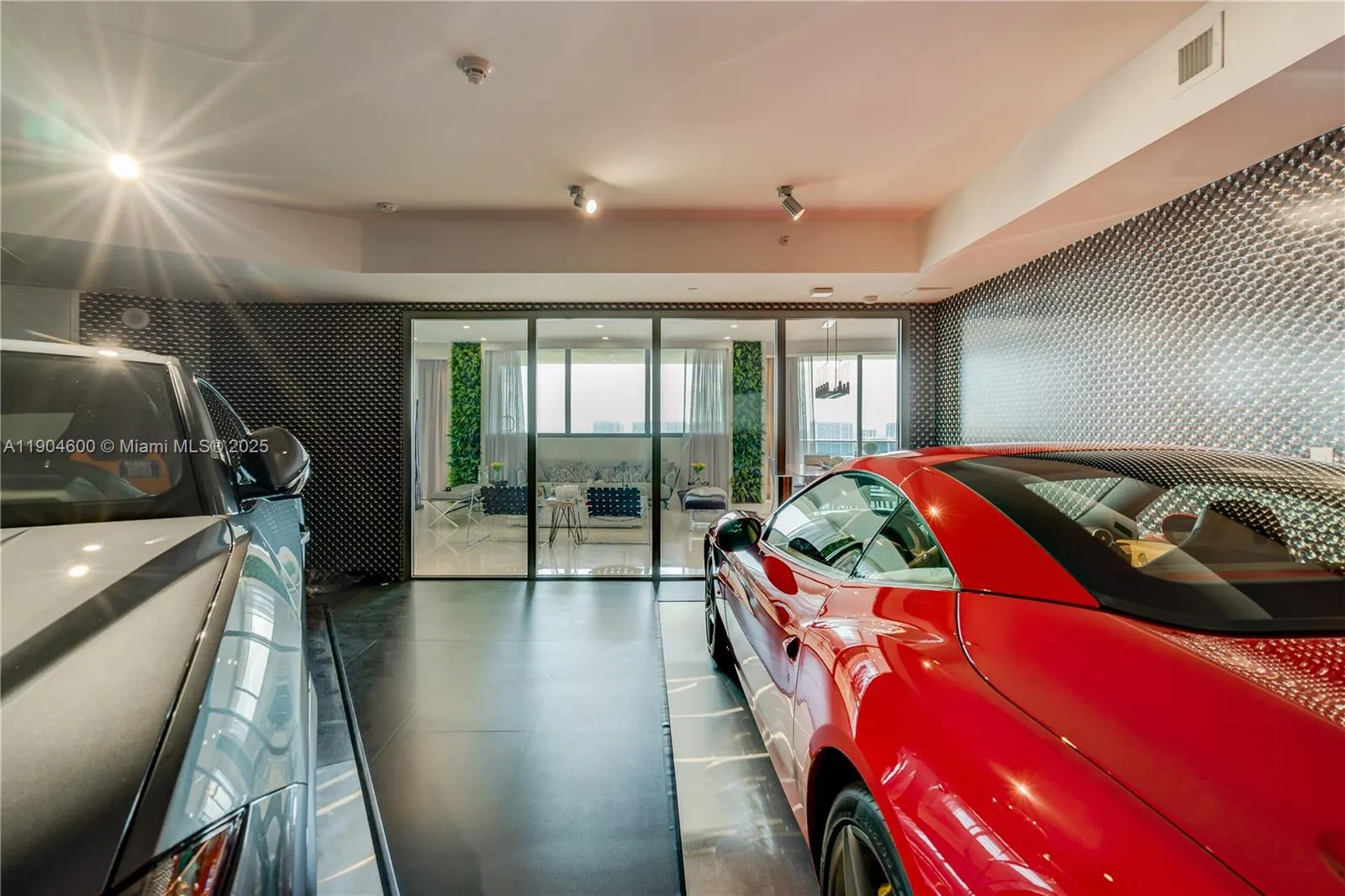 18555 Collins Ave, #2403