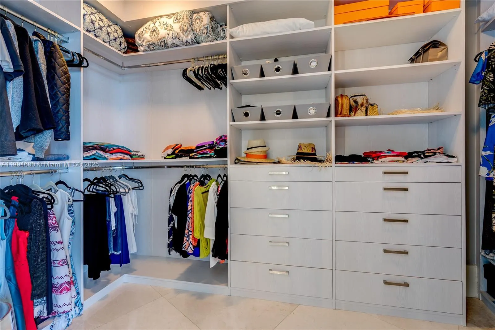 18555 Collins Ave, #2403