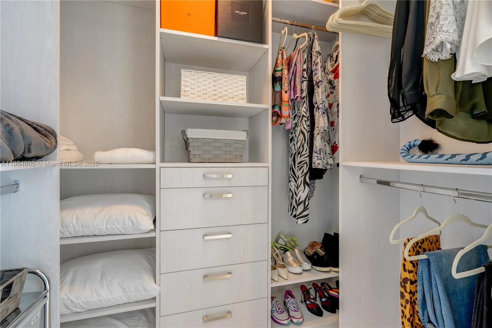 18555 Collins Ave, #2403