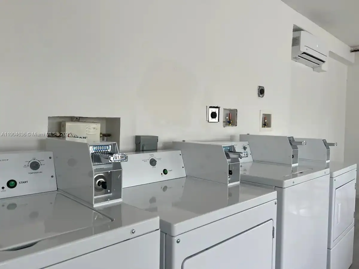 1020 N Riverside Dr, #14