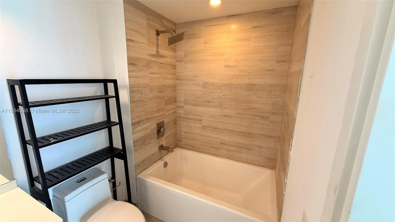 1300 Brickell Bay Dr, #2300